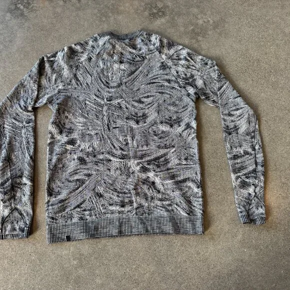 Rest Less Pullover - Picture 2 of 2